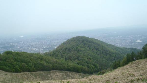 札幌市街を眺望できる藻岩山。トレランにもお勧めです。